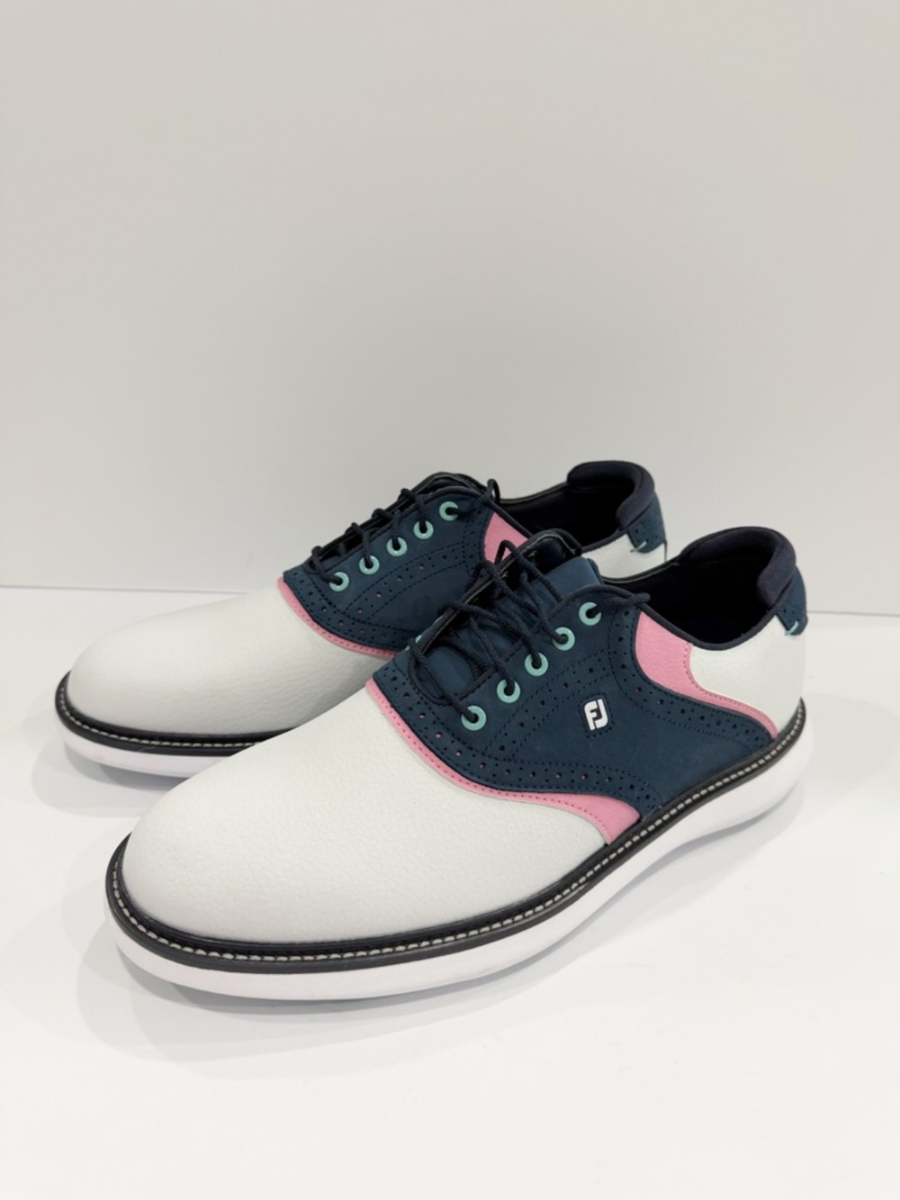 Foot Joy Traditions Men’s Golf Shoes - Picture 6 of 9